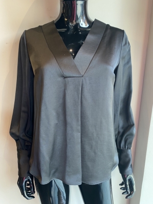 ESENZA BLACK
